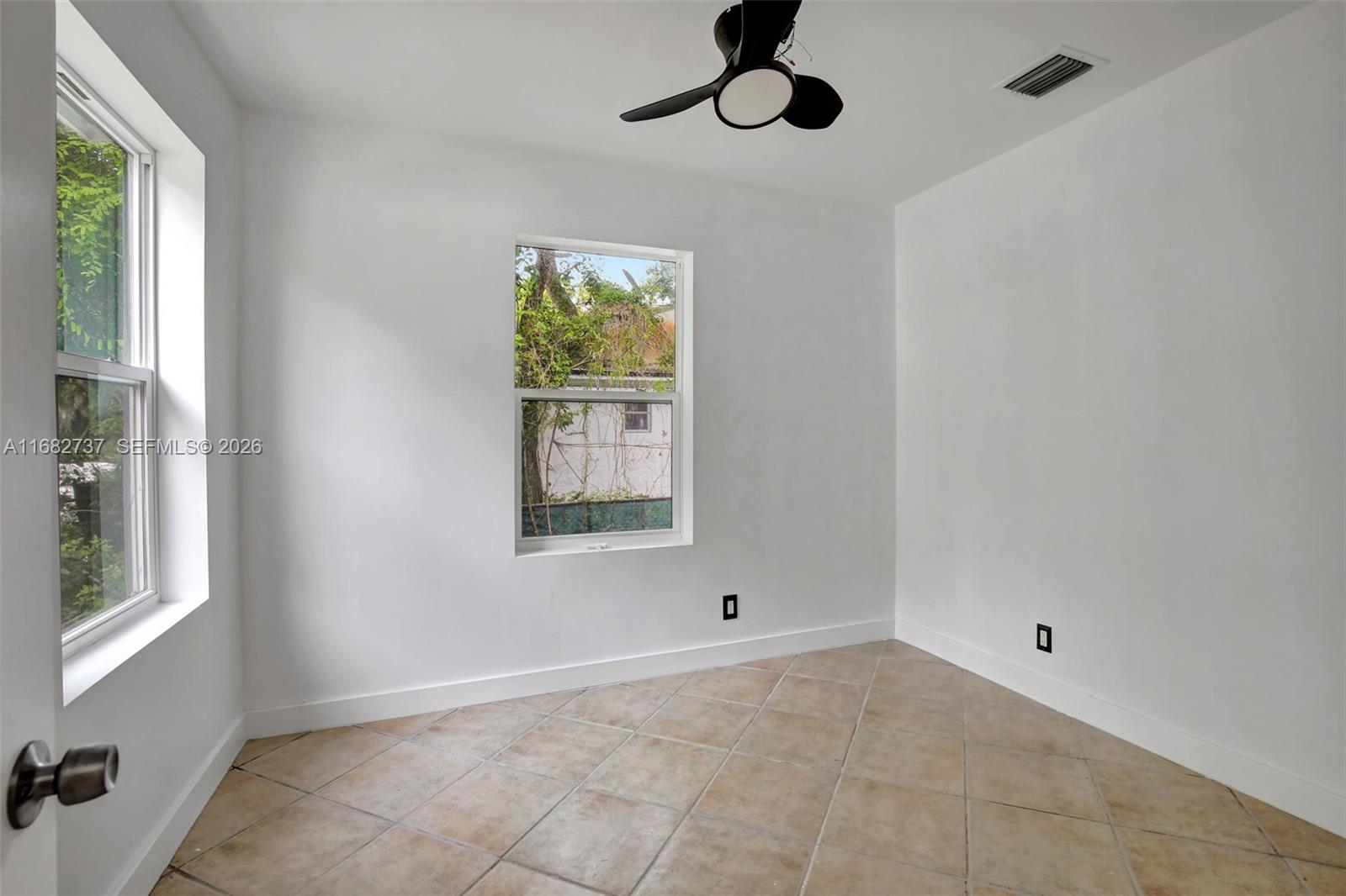 BROWARD GARDENS - Residential