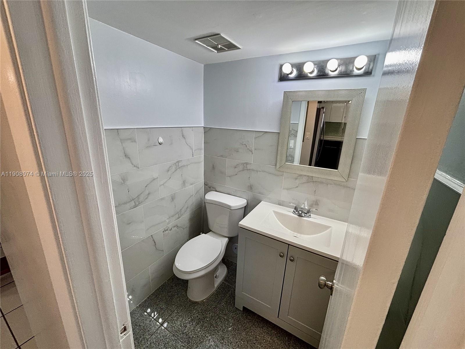 KENDALL FORESTS CONDO #2 - Residential Lease