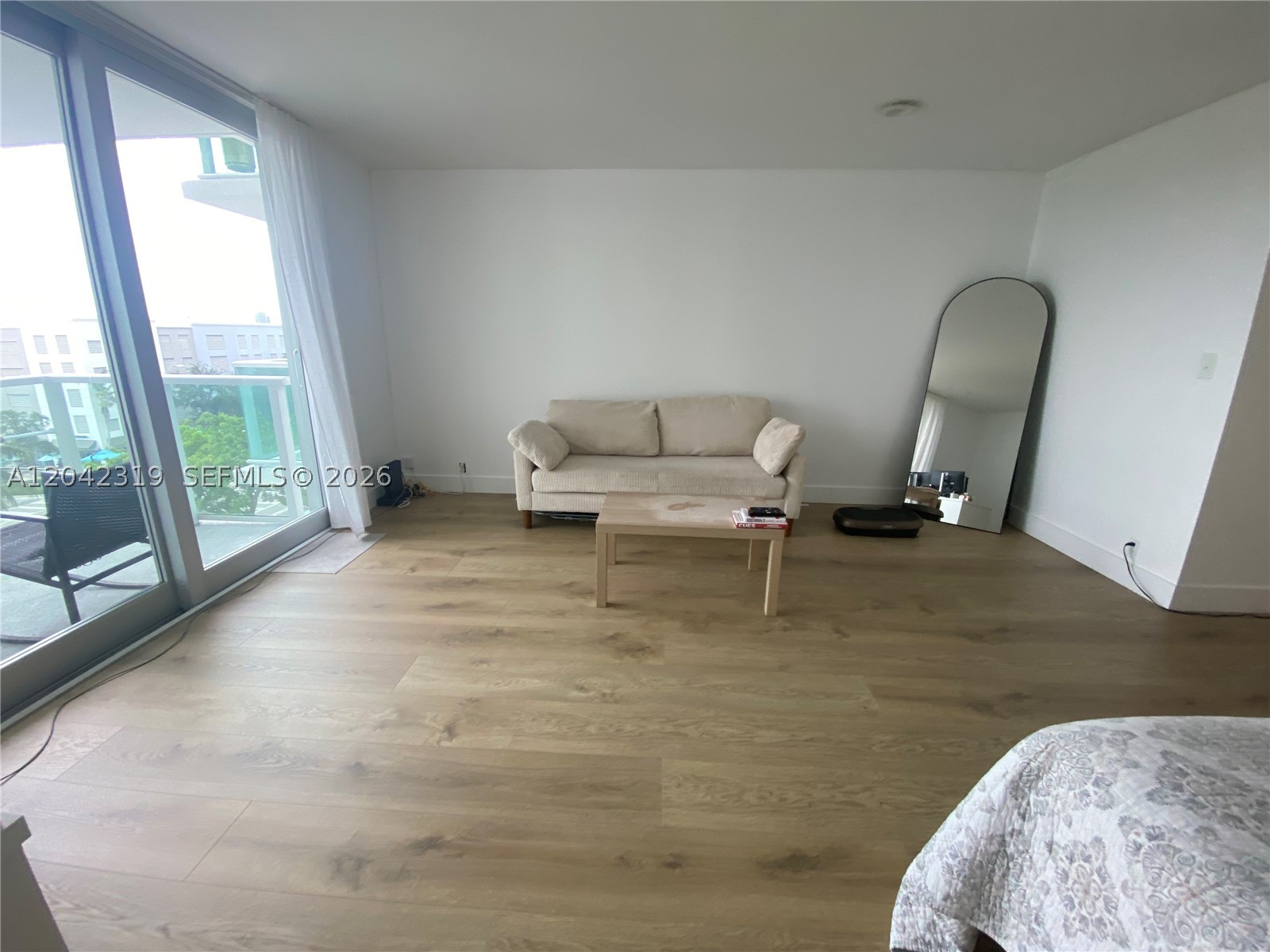 MIRADOR 1000 CONDO - Residential