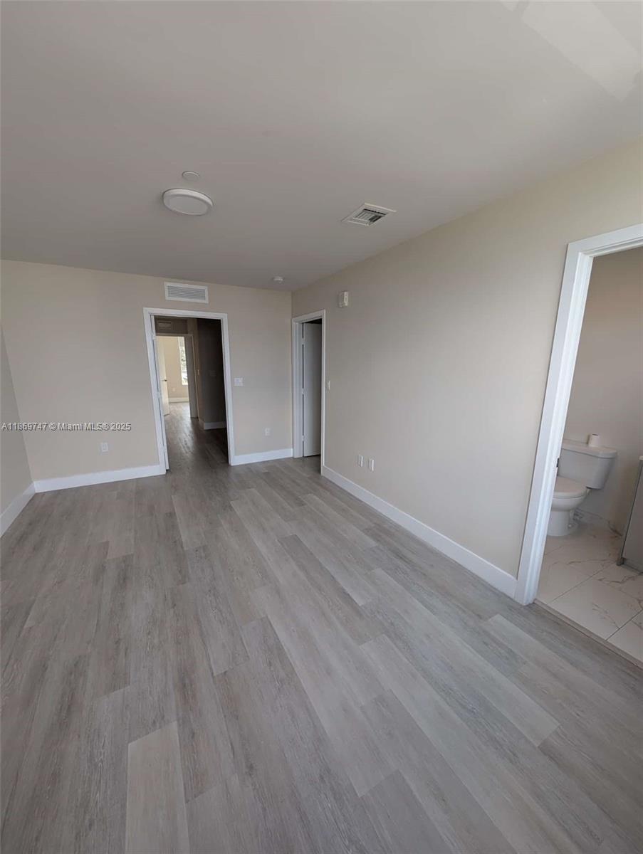 RIVERWOOD - Residential Lease