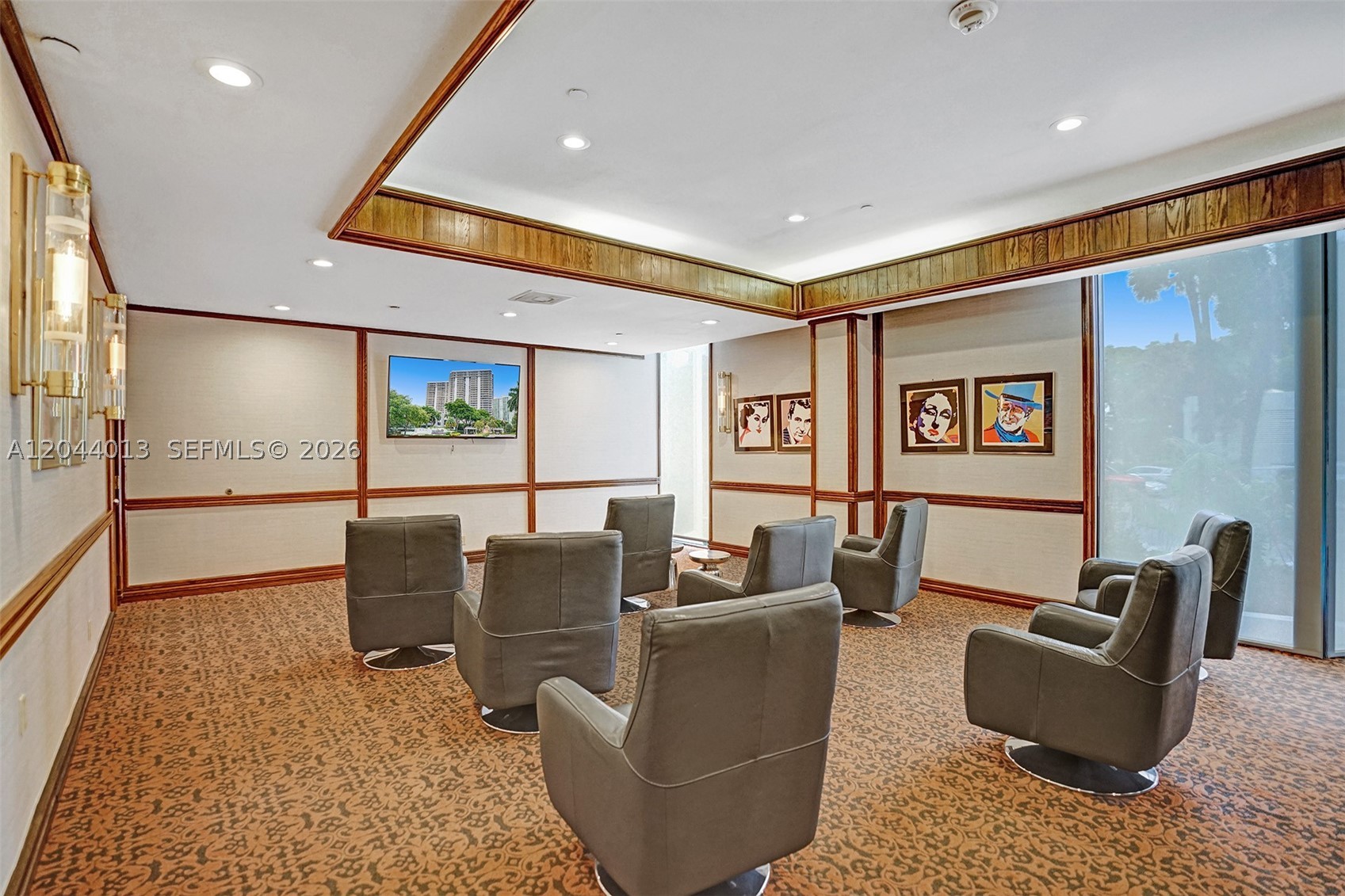 HAMPTONS WEST CONDO - Residential