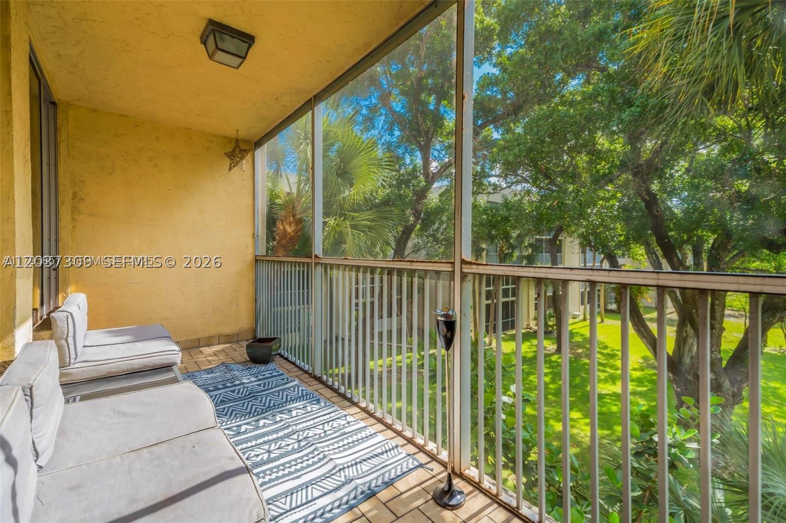 CYPRESS CHASE NORTH NO 2 - Residential