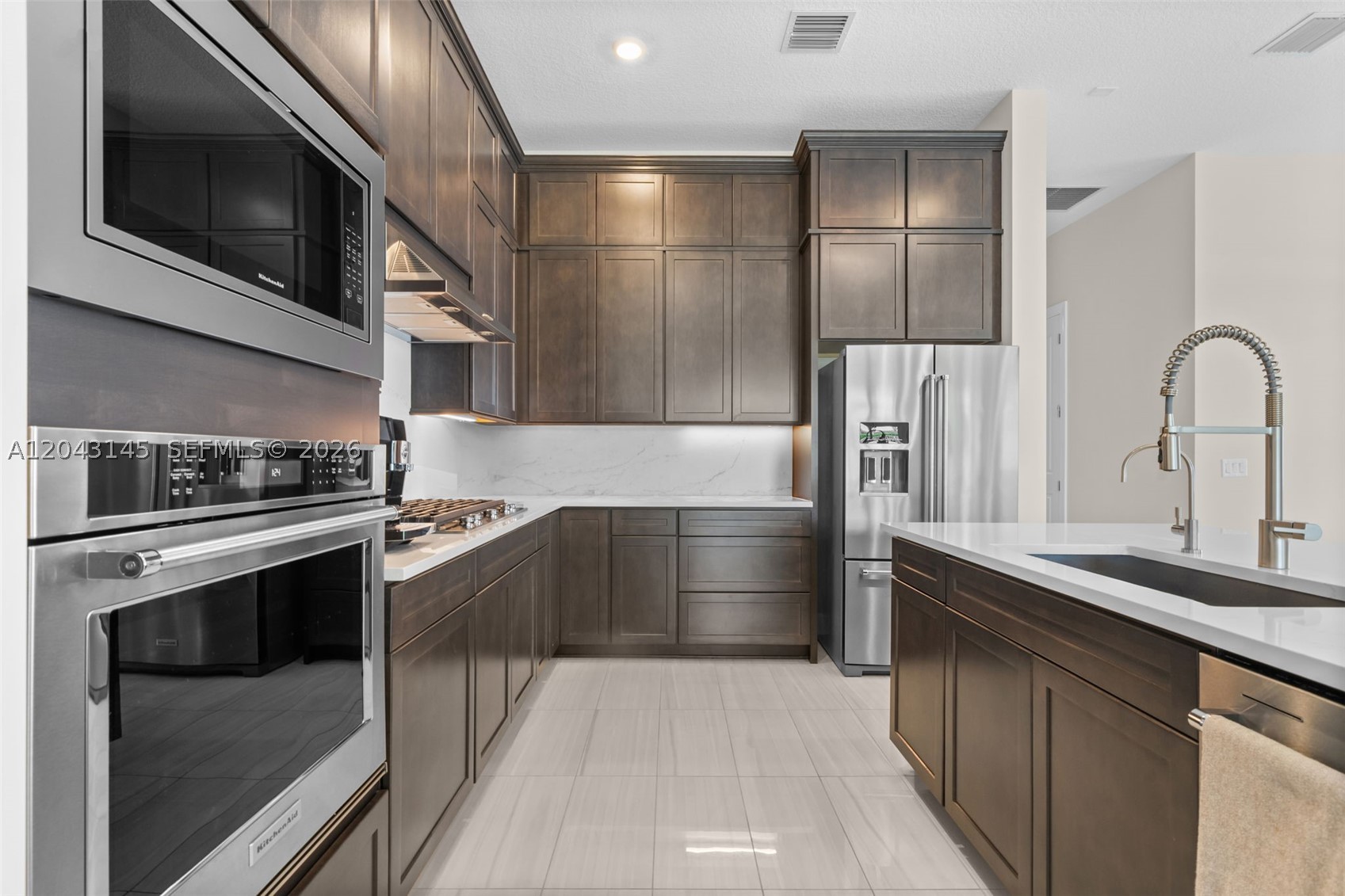 ENCLAVE AT SHERWOOD - Residential