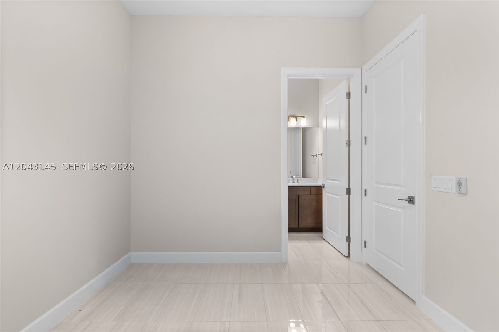 ENCLAVE AT SHERWOOD - Residential