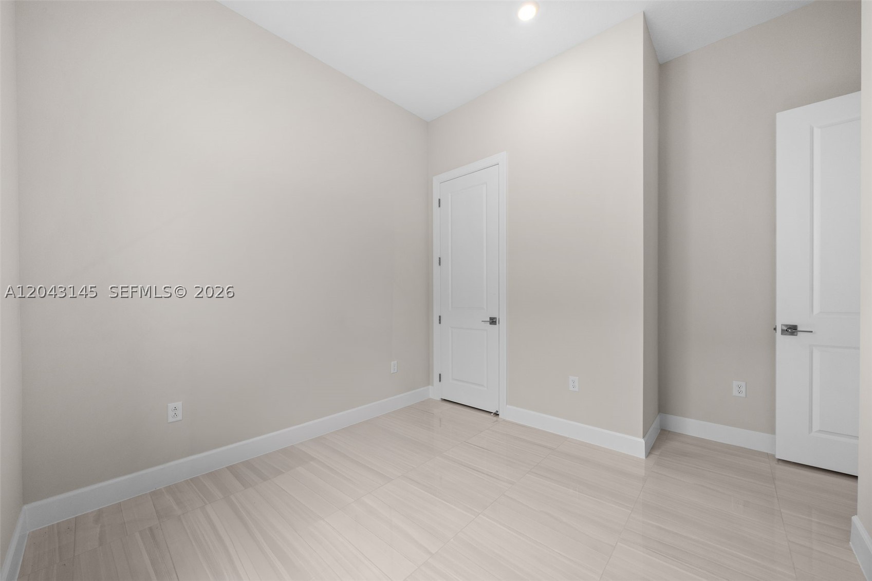 ENCLAVE AT SHERWOOD - Residential