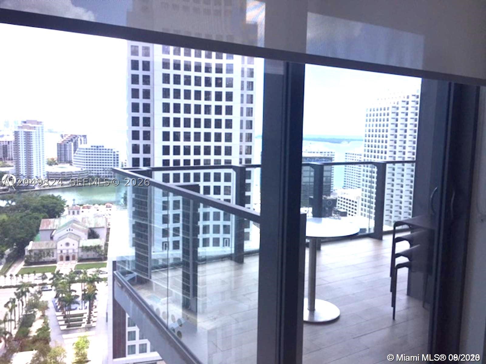 REACH CONDO - Residential Lease