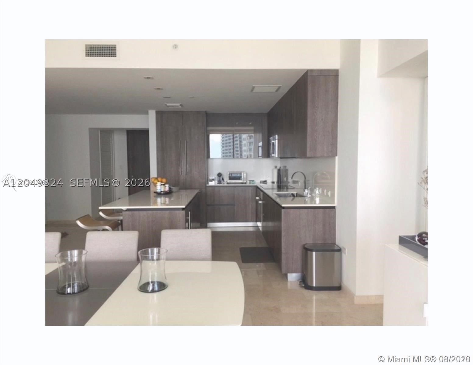 REACH CONDO - Residential Lease