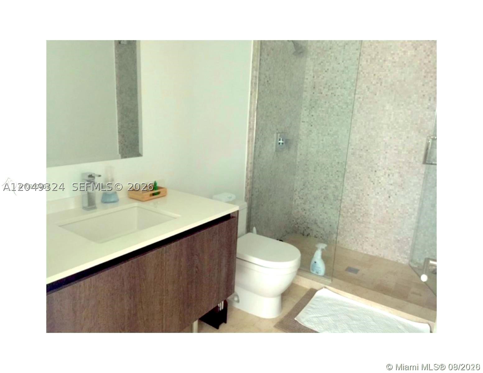 REACH CONDO - Residential Lease