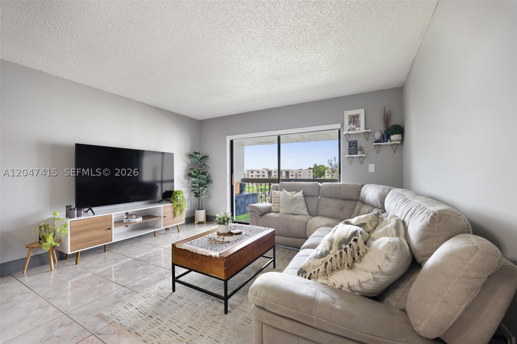 PENINSULA AT INTL GARDENS - Residential