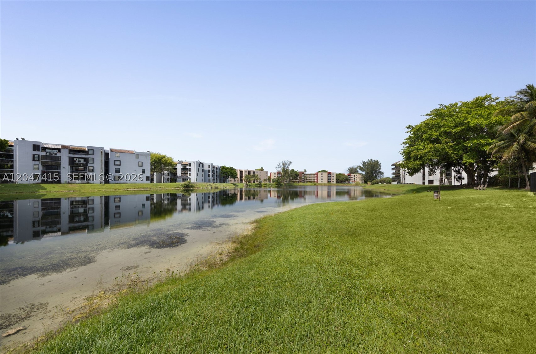 PENINSULA AT INTL GARDENS - Residential