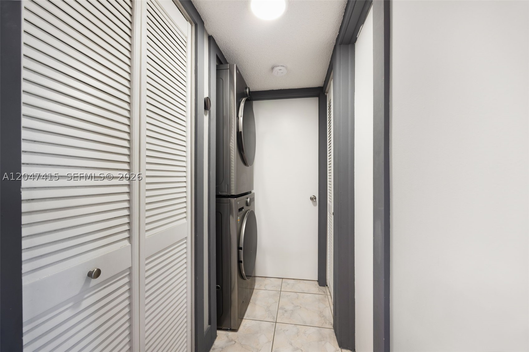 PENINSULA AT INTL GARDENS - Residential