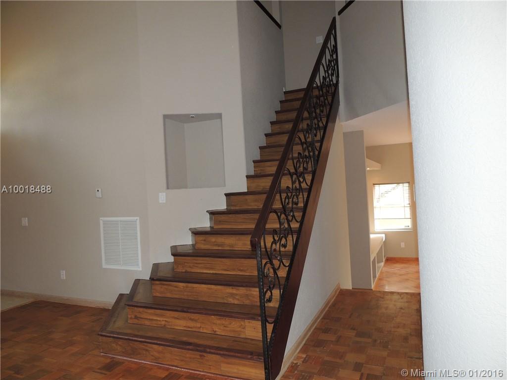Hollywood Lakes Country C - Residential Lease