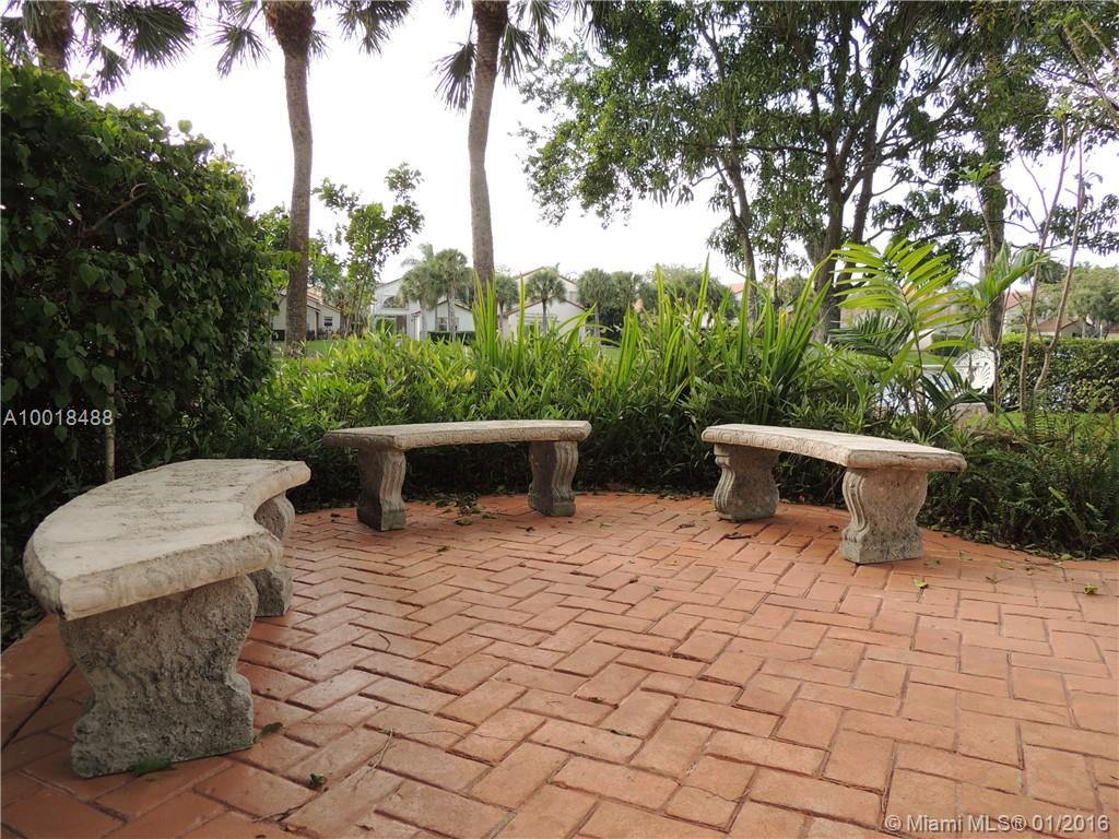 Hollywood Lakes Country C - Residential Lease