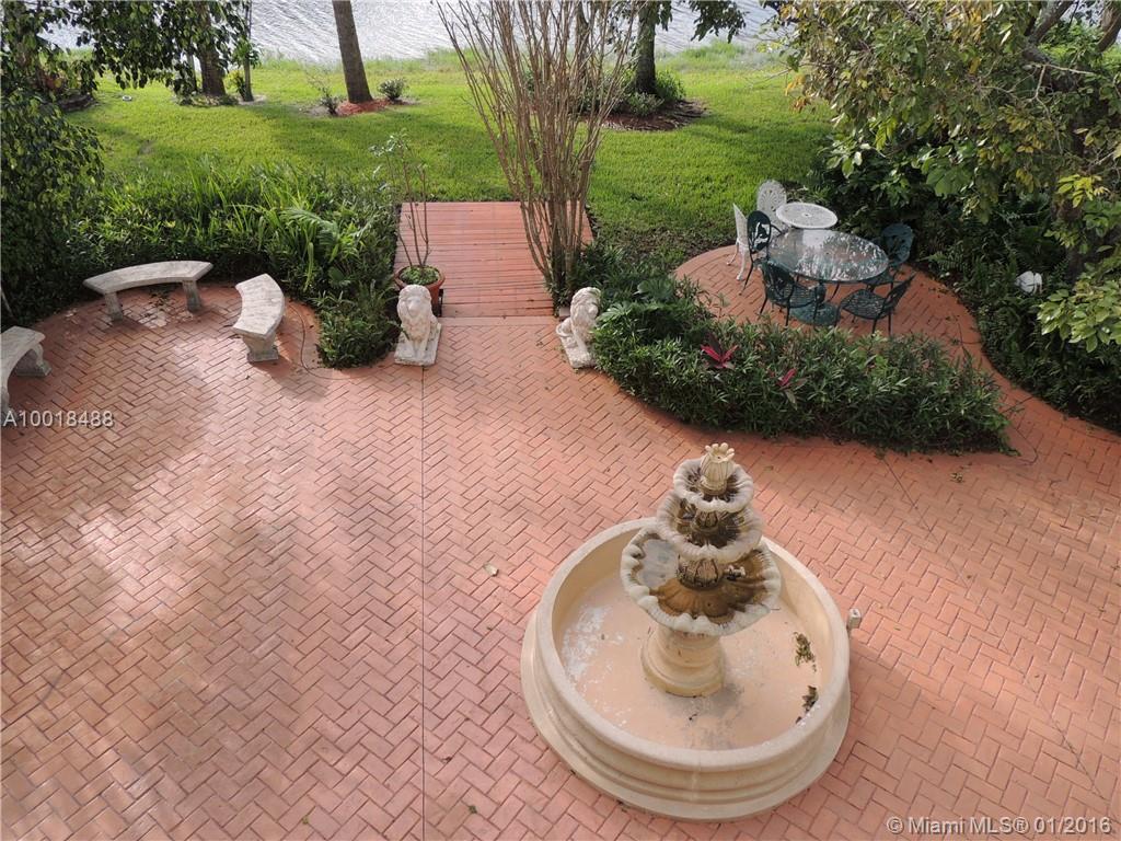 Hollywood Lakes Country C - Residential Lease