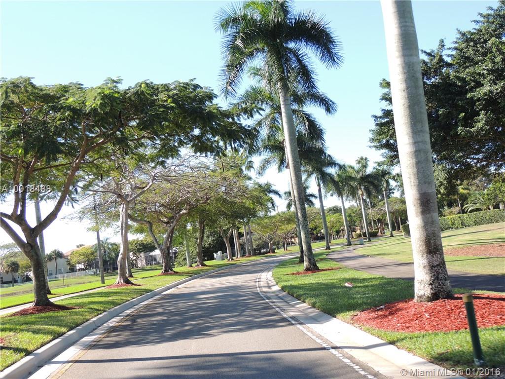 Hollywood Lakes Country C - Residential Lease