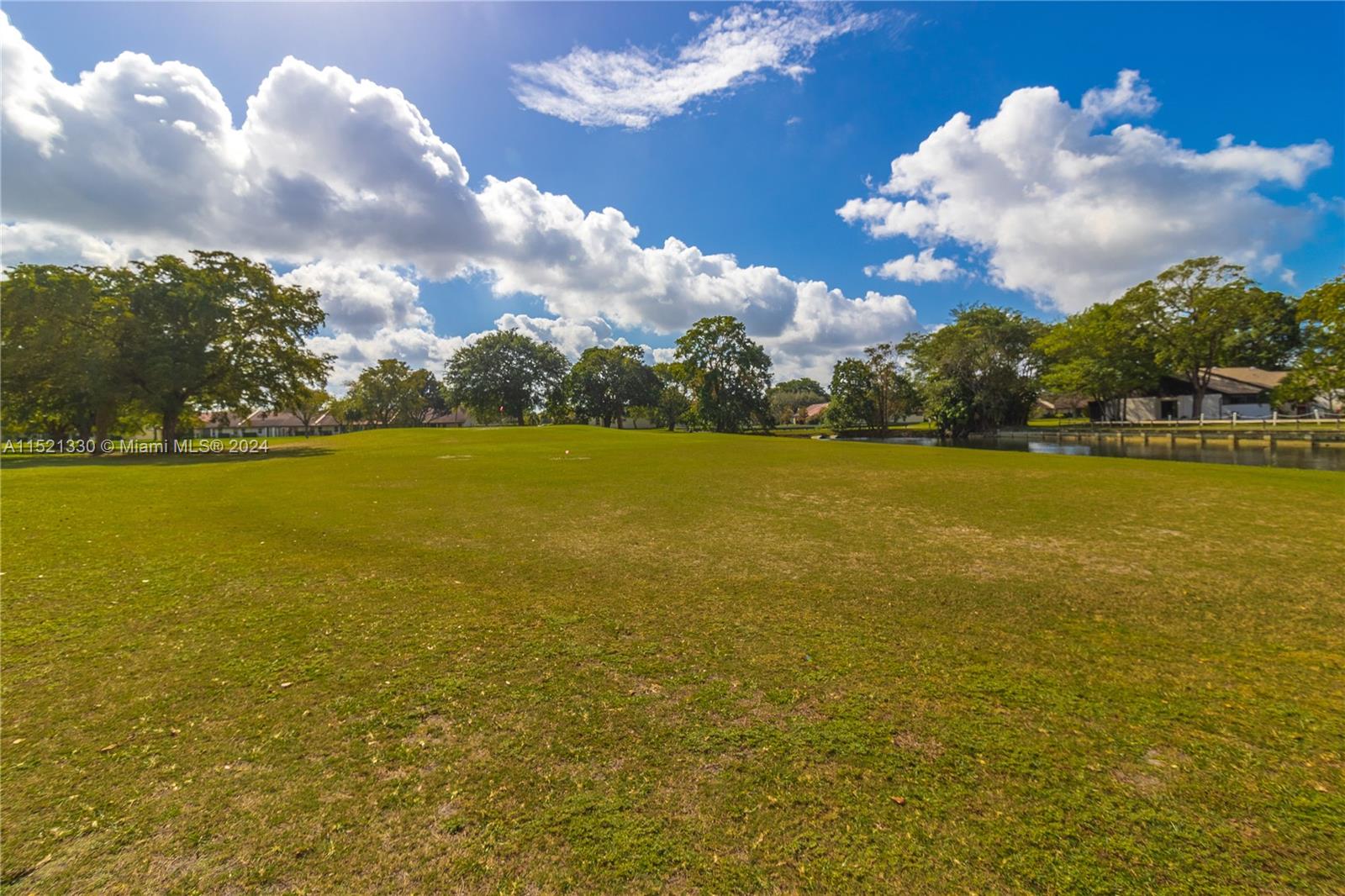 WEDGEWOOD CONDOMINIUM - Residential