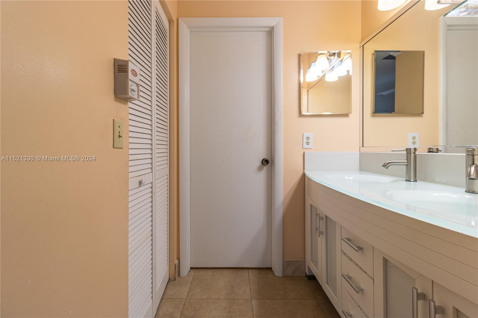 WEDGEWOOD CONDOMINIUM - Residential