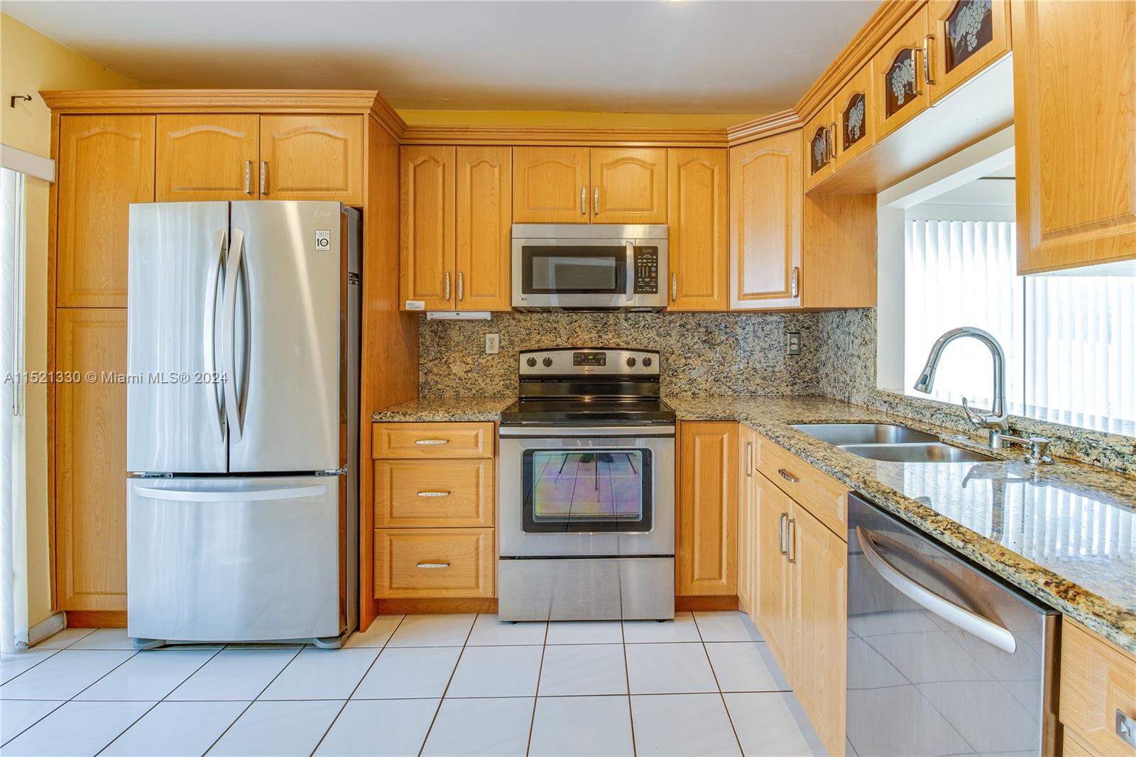 WEDGEWOOD CONDOMINIUM - Residential