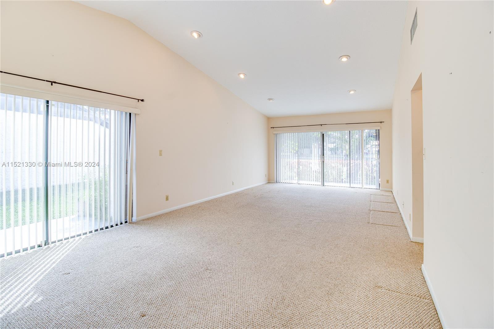 WEDGEWOOD CONDOMINIUM - Residential