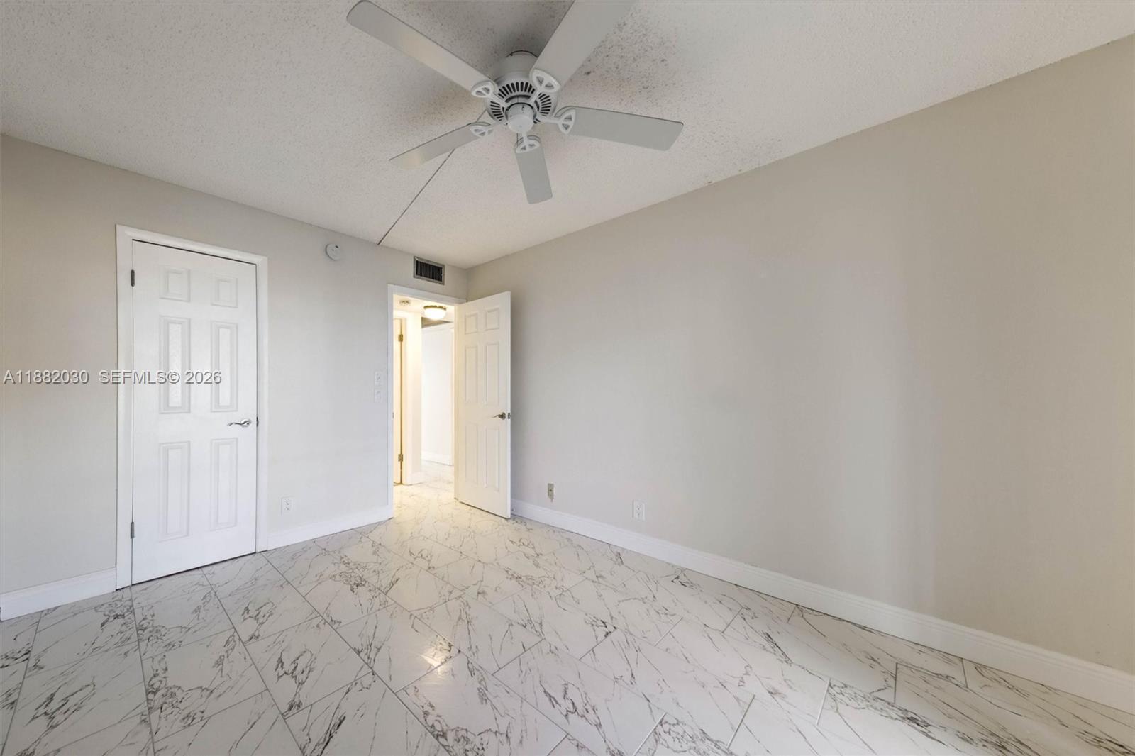 ISLEWOOD B CONDO - Residential