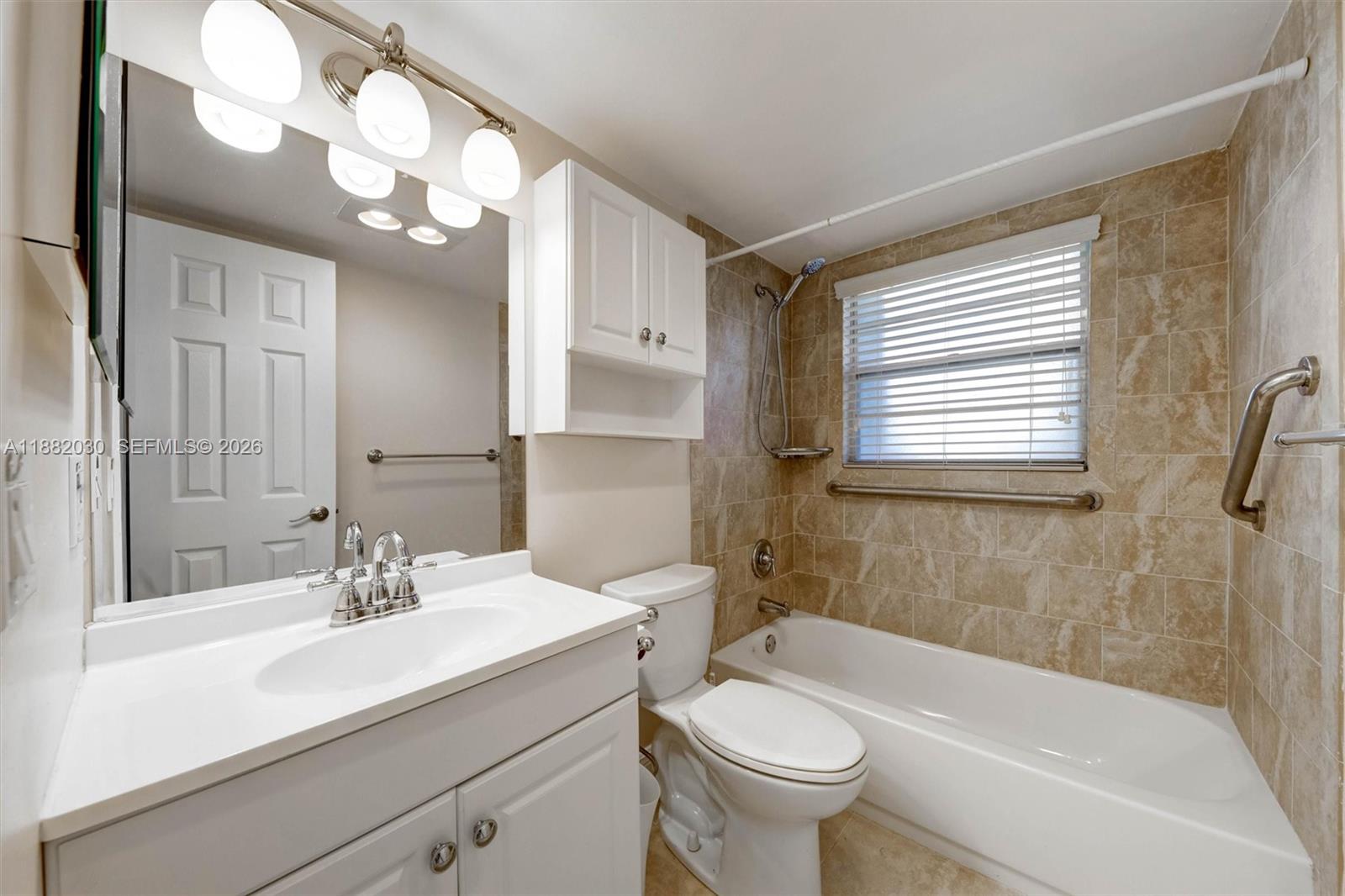 ISLEWOOD B CONDO - Residential