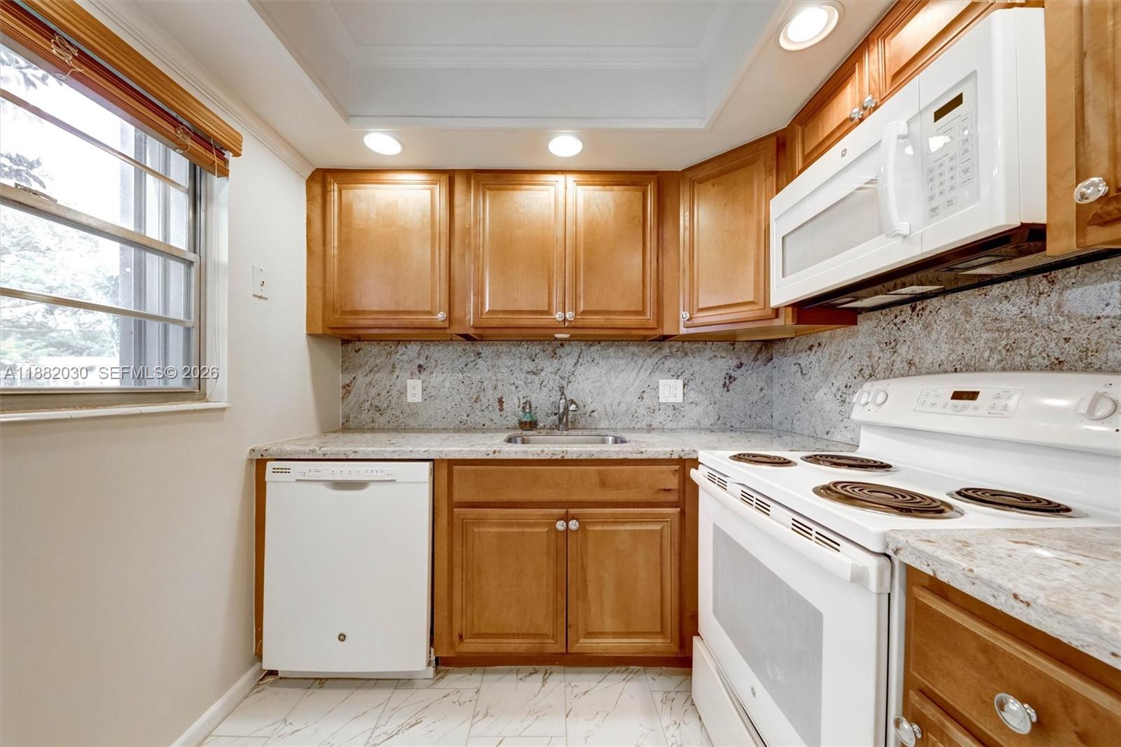 ISLEWOOD B CONDO - Residential
