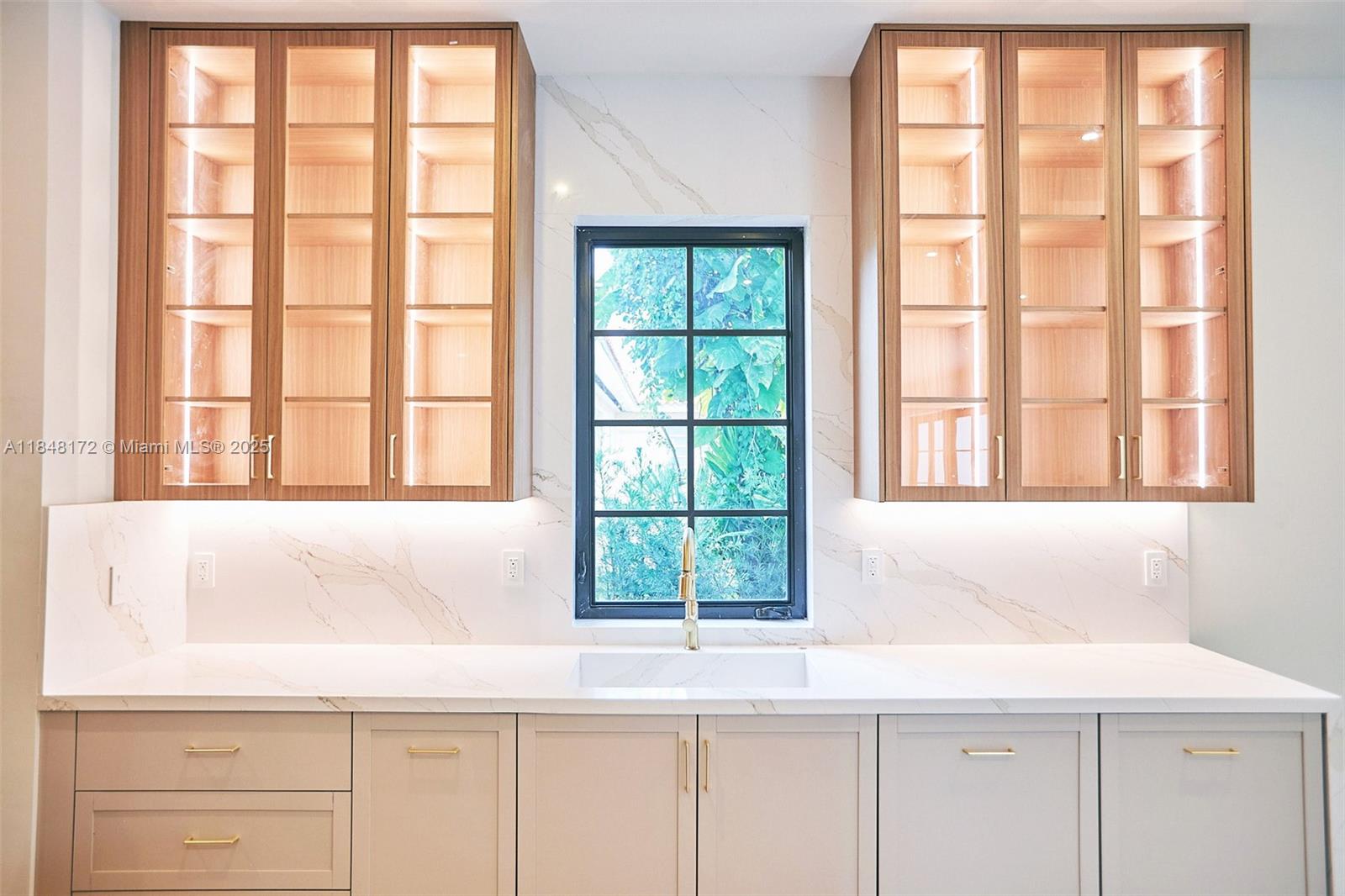 CORAL GABLES SEC E - Residential