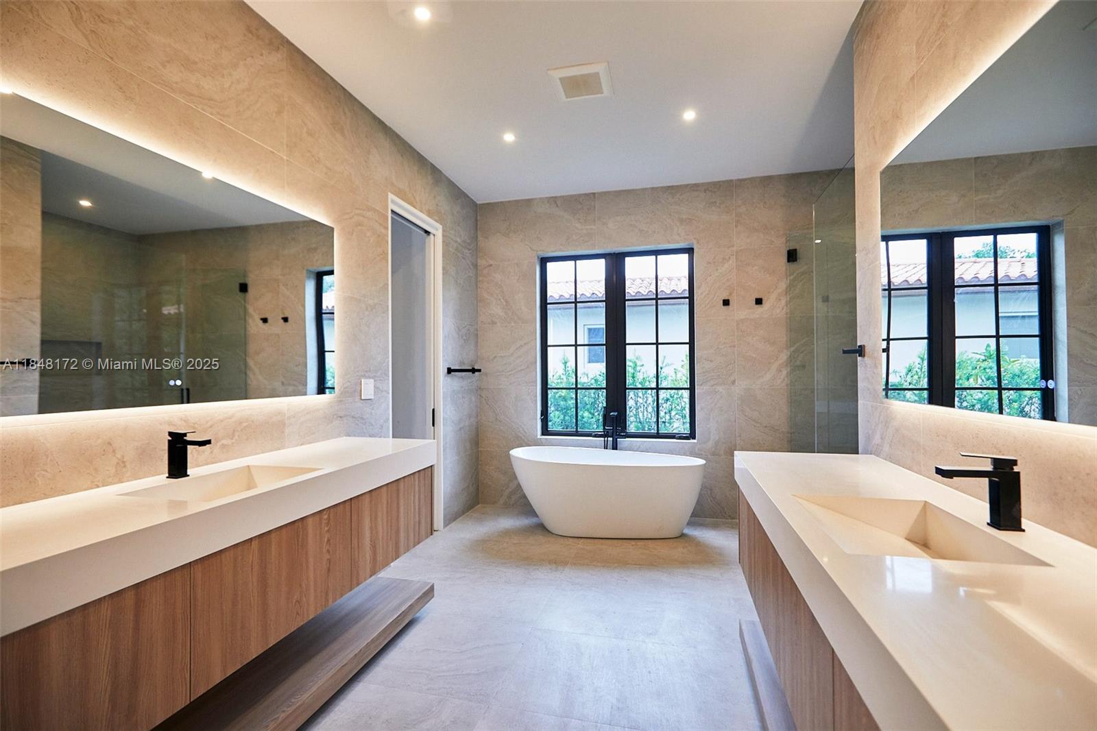 CORAL GABLES SEC E - Residential