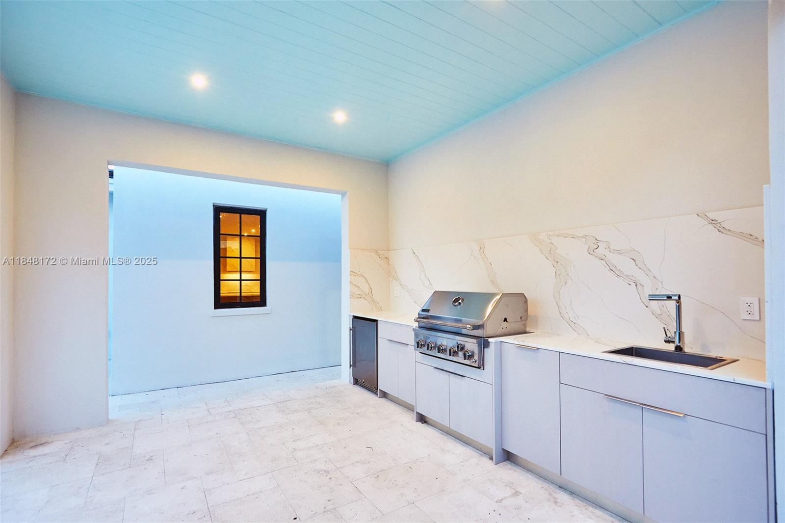 CORAL GABLES SEC E - Residential