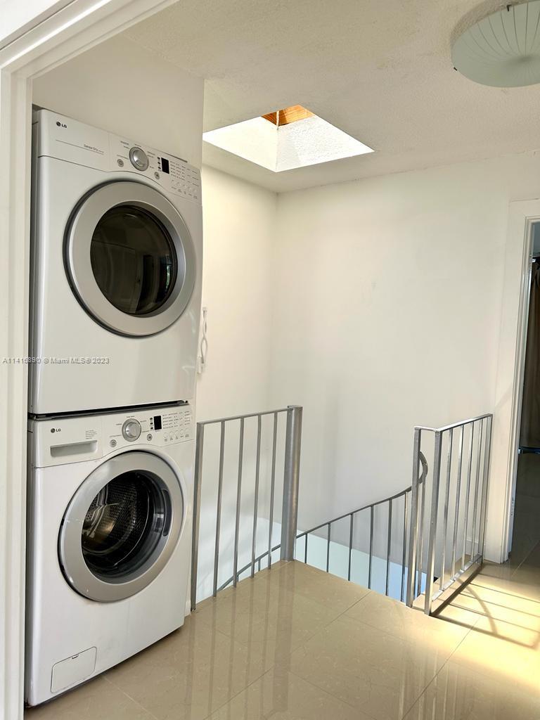 BRICKELLS FLAGLER - Residential Lease