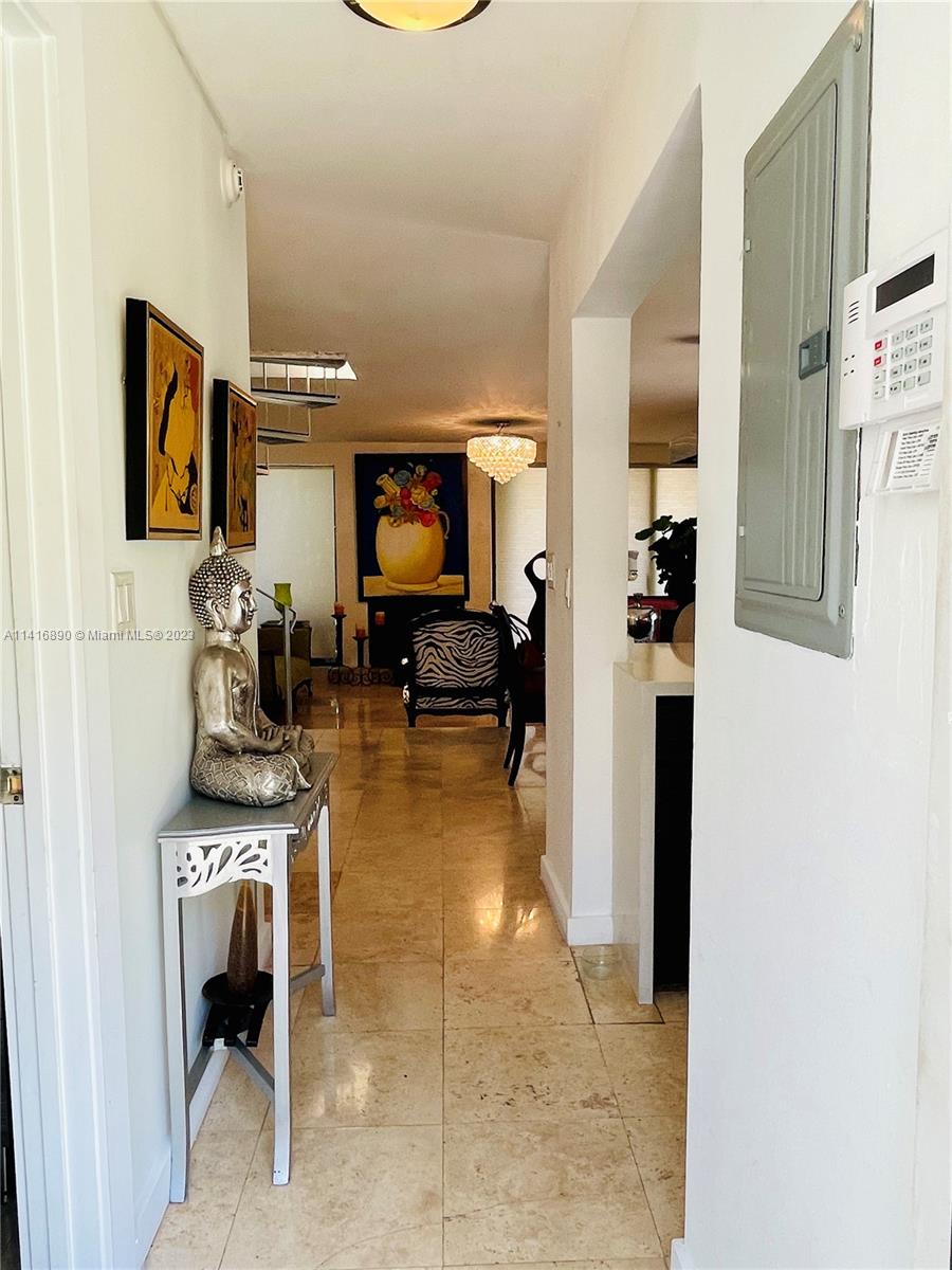 BRICKELLS FLAGLER - Residential Lease