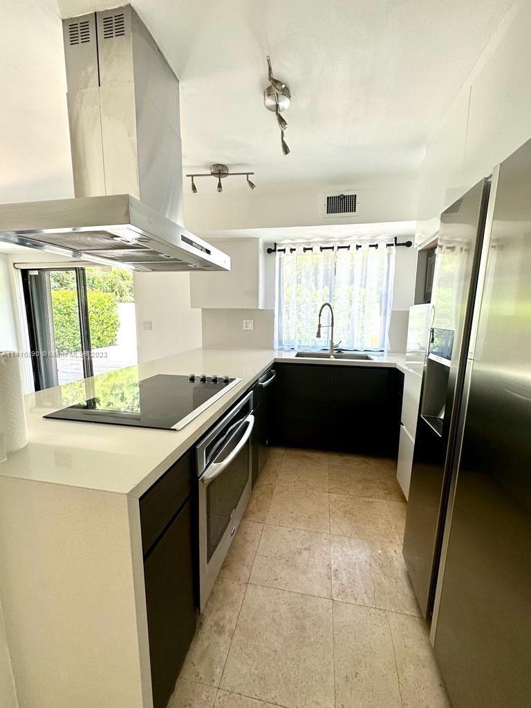 BRICKELLS FLAGLER - Residential Lease