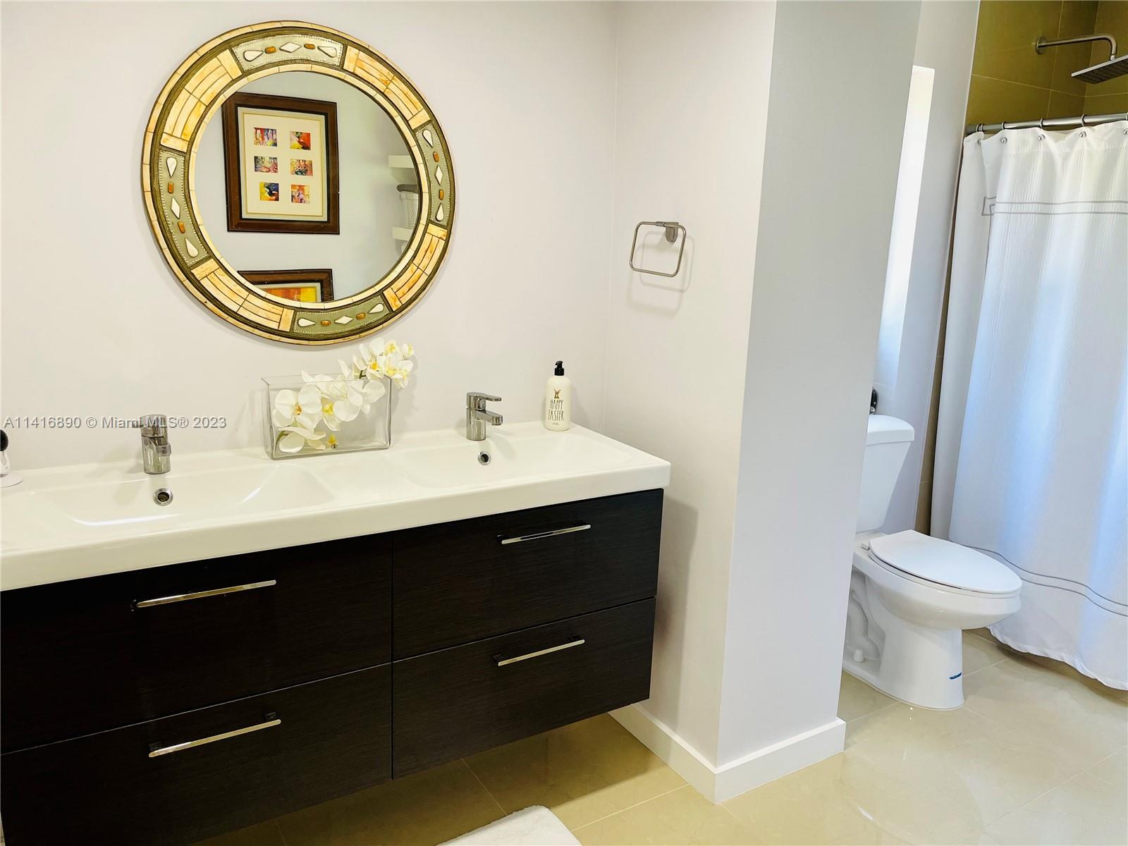 BRICKELLS FLAGLER - Residential Lease