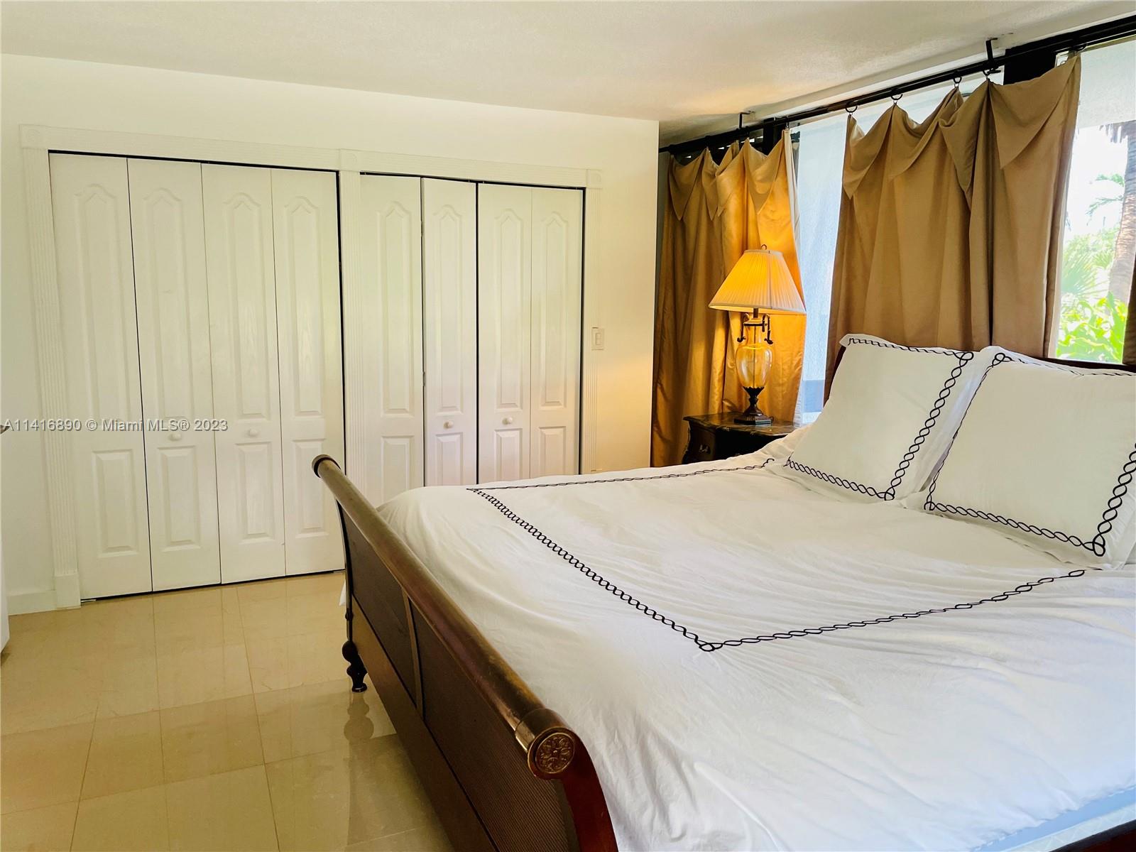 BRICKELLS FLAGLER - Residential Lease