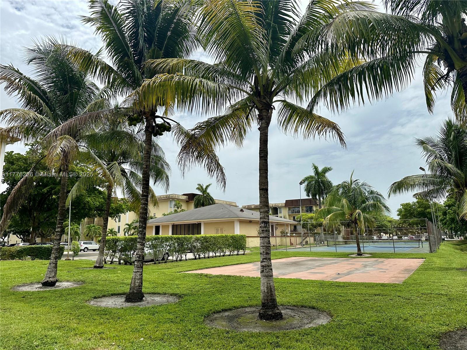 CAPRI GARDENS CONDO - Residential