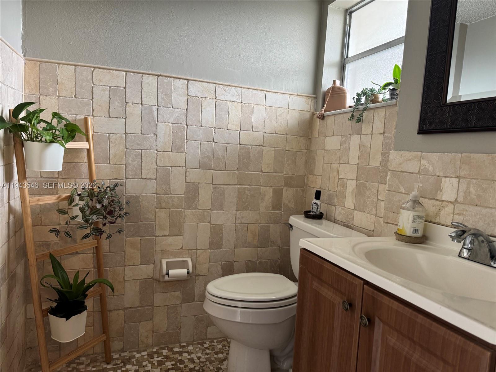 POINCIANA 5 OF PINE ISLAN - Residential