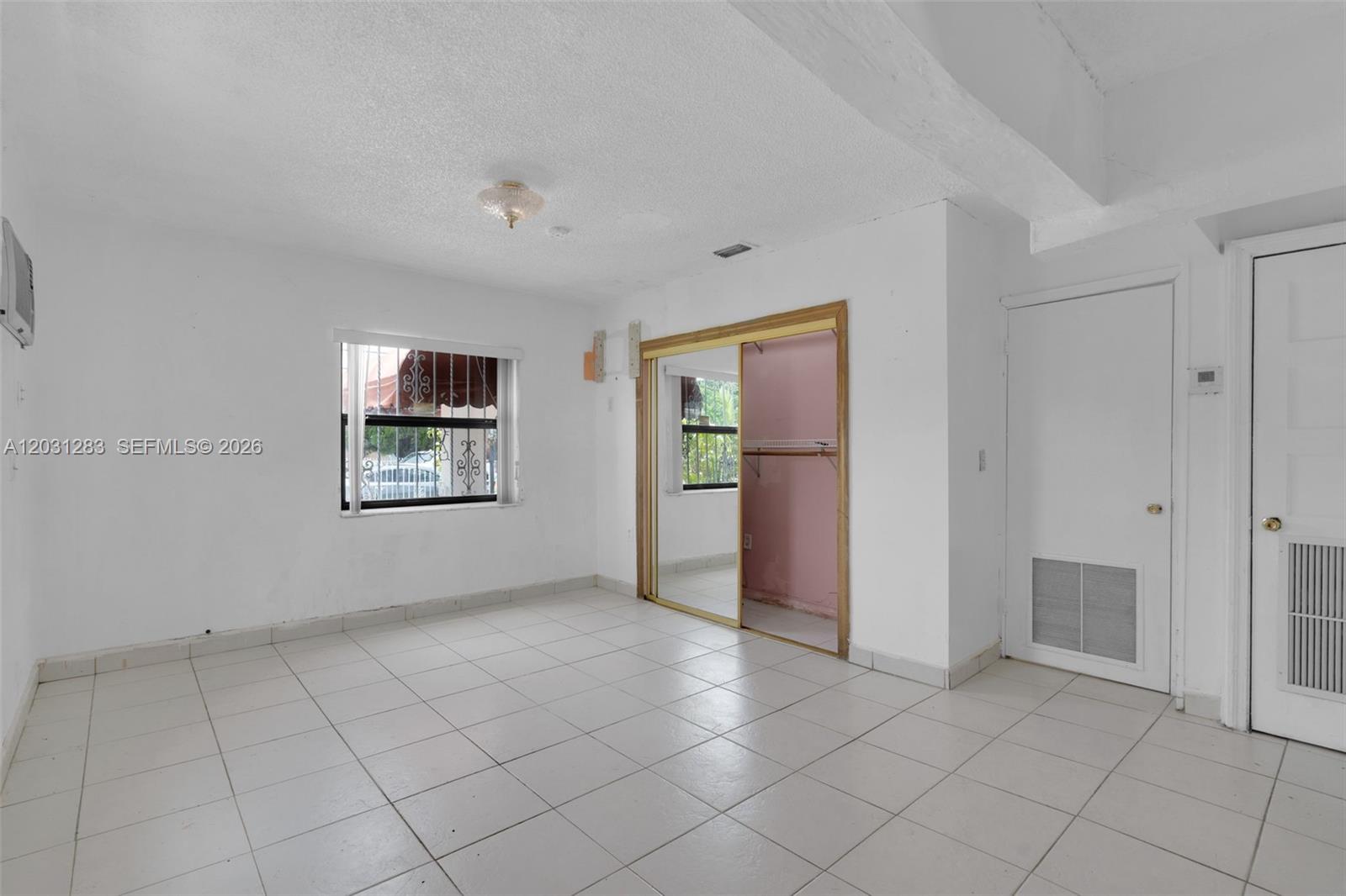 FAIRLAWN - Residential