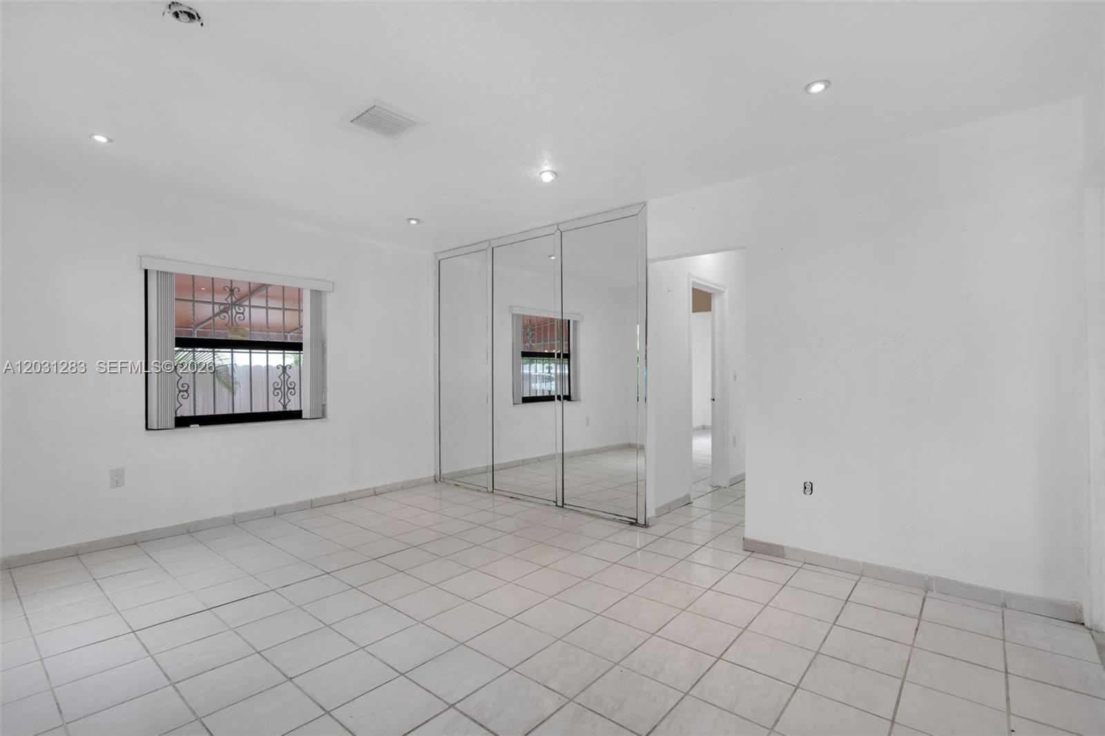 FAIRLAWN - Residential