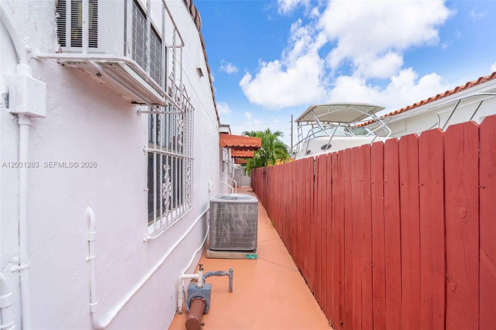 FAIRLAWN - Residential