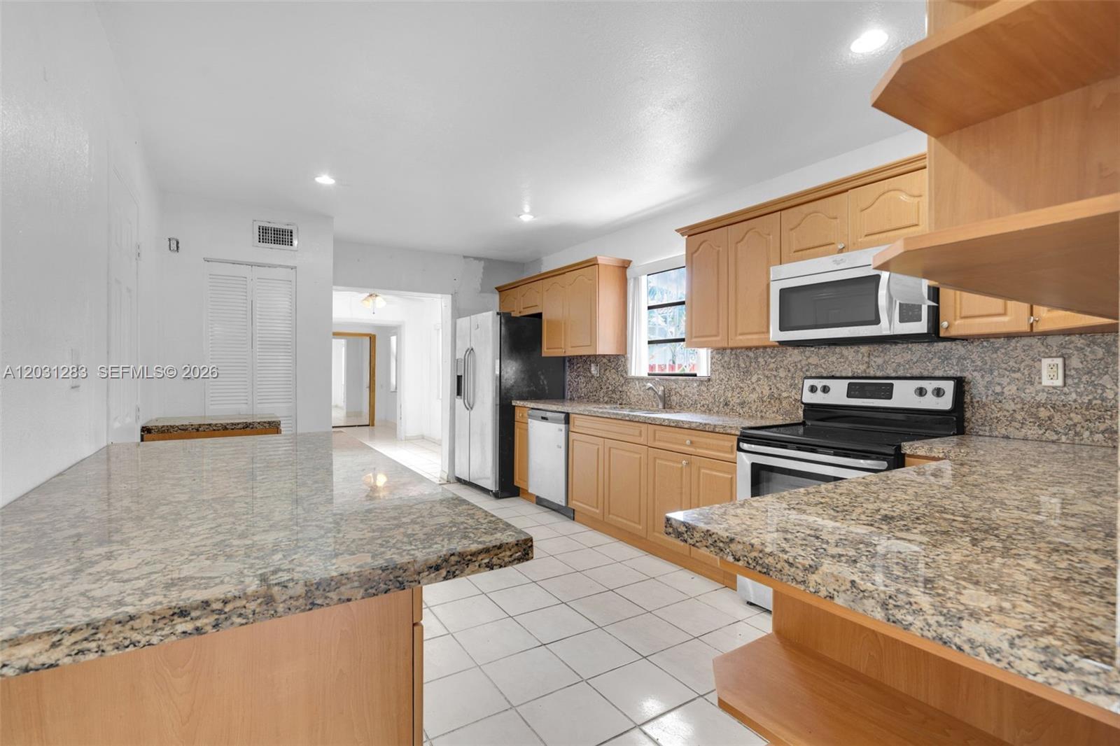 FAIRLAWN - Residential