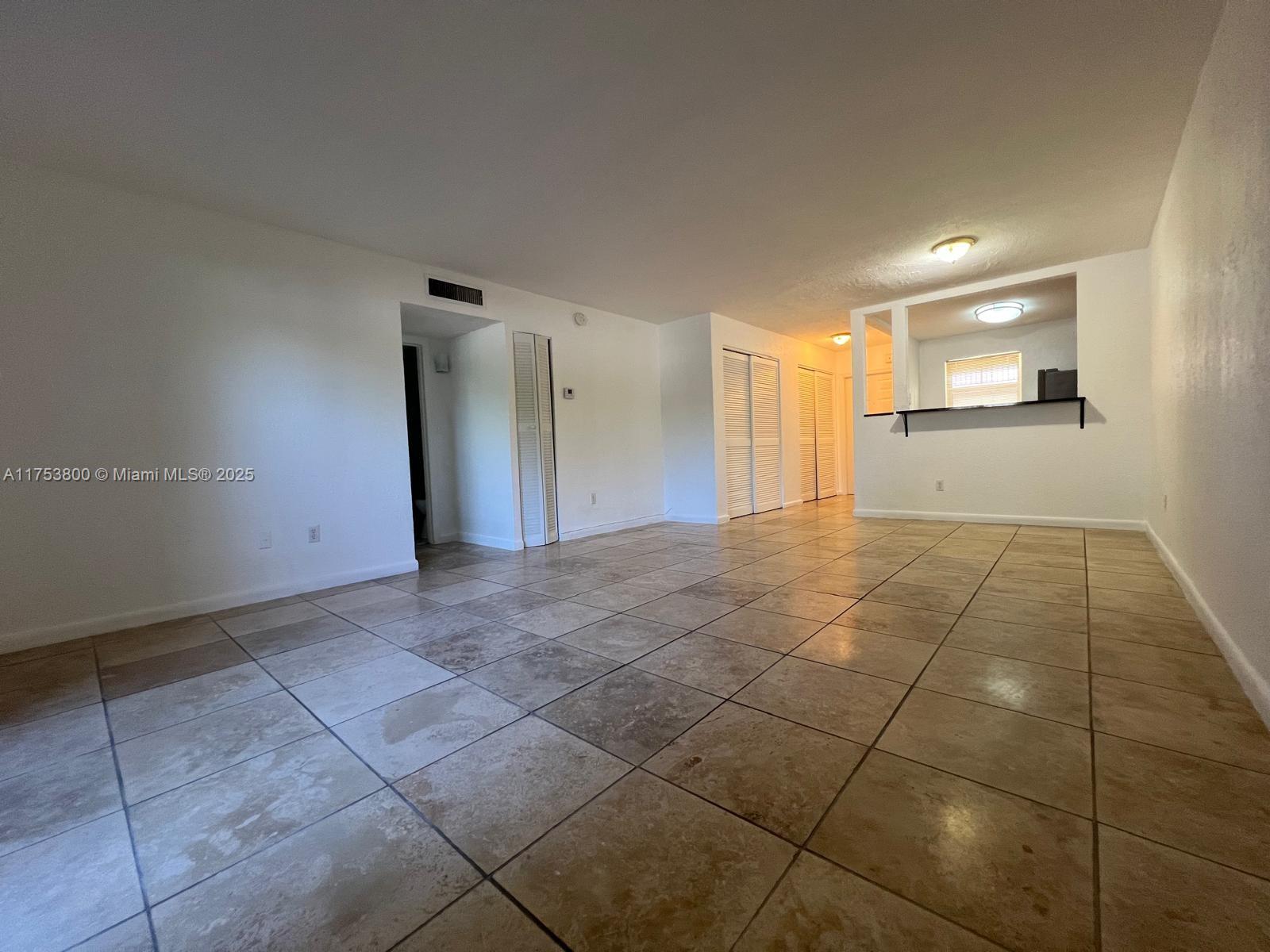 VILLAS OF PINECREST CONDO - Residential Lease