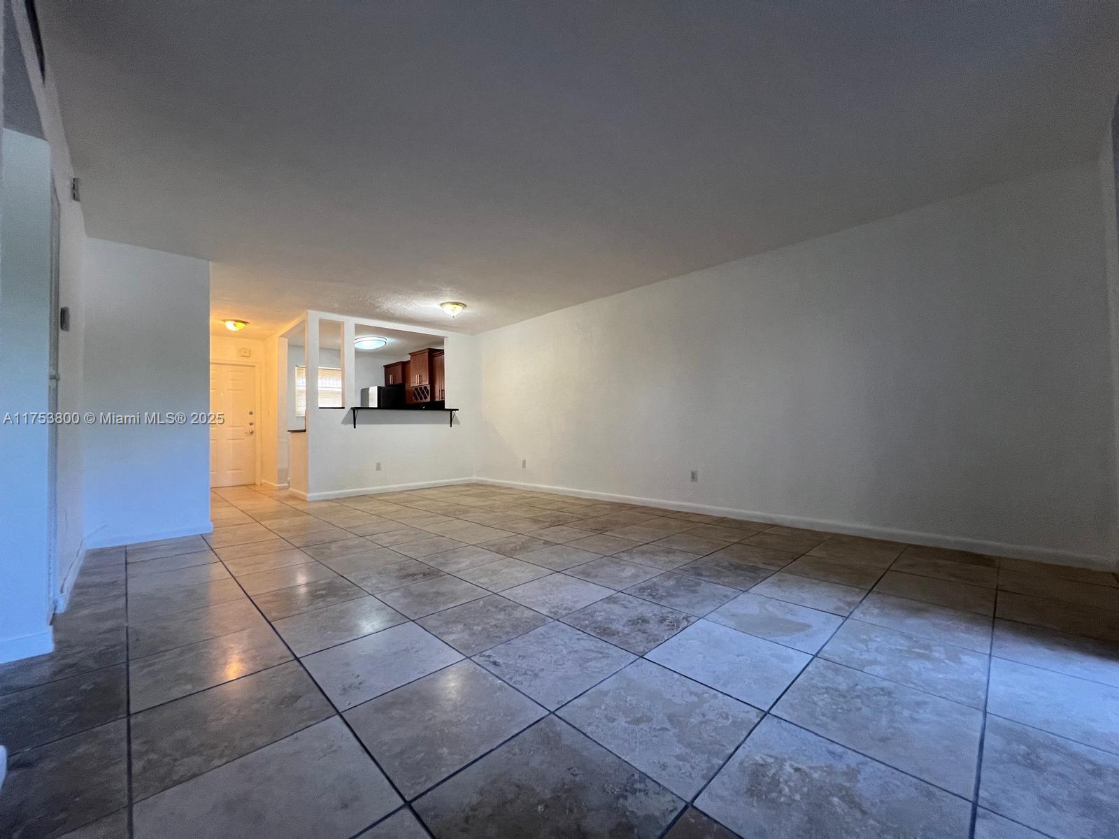 VILLAS OF PINECREST CONDO - Residential Lease