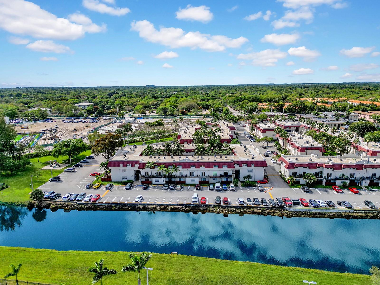 VILLAS OF PINECREST CONDO - Residential Lease