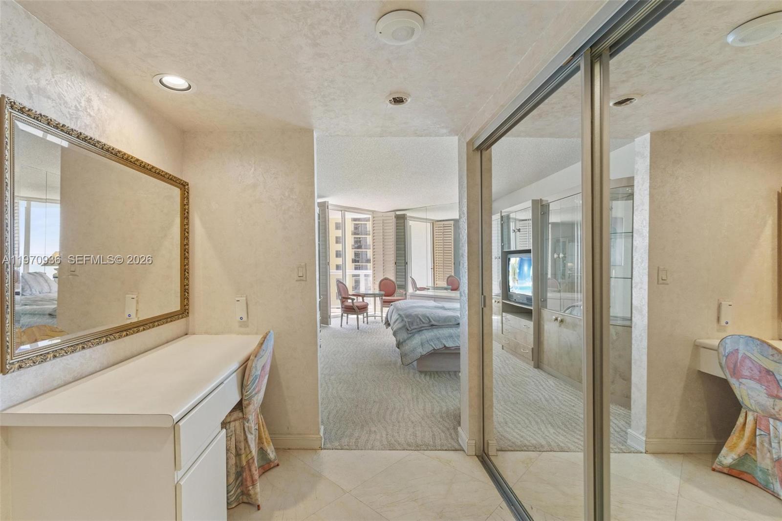 OCEANIA I CONDO - Residential