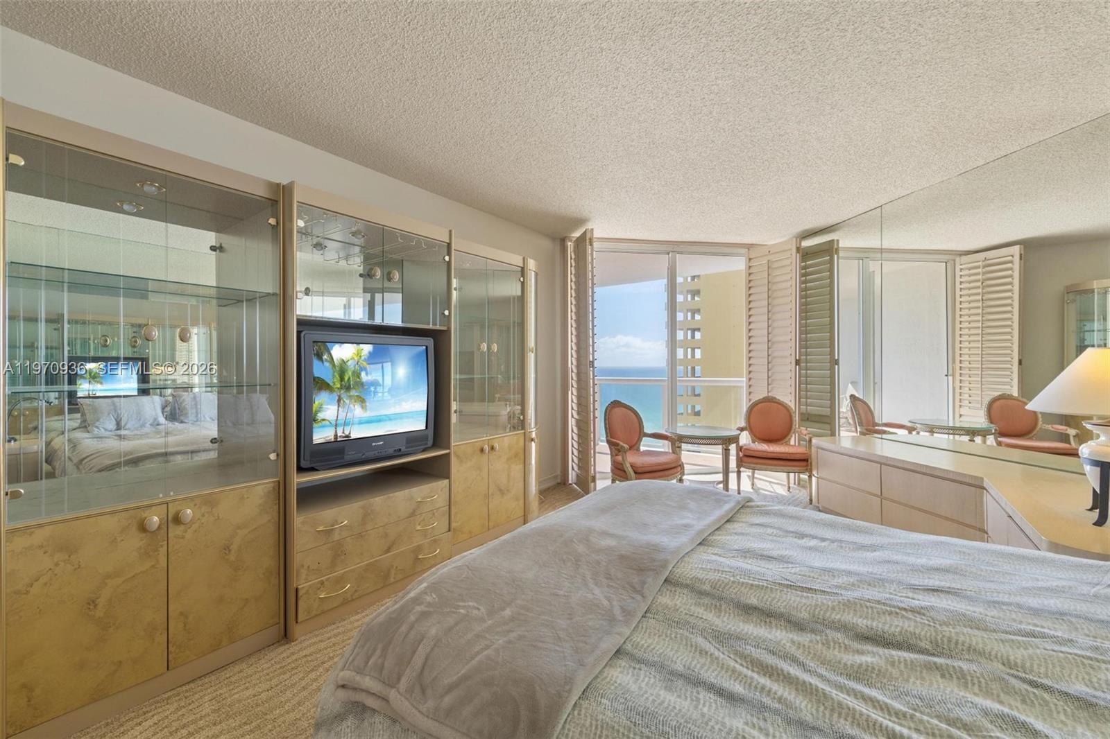 OCEANIA I CONDO - Residential