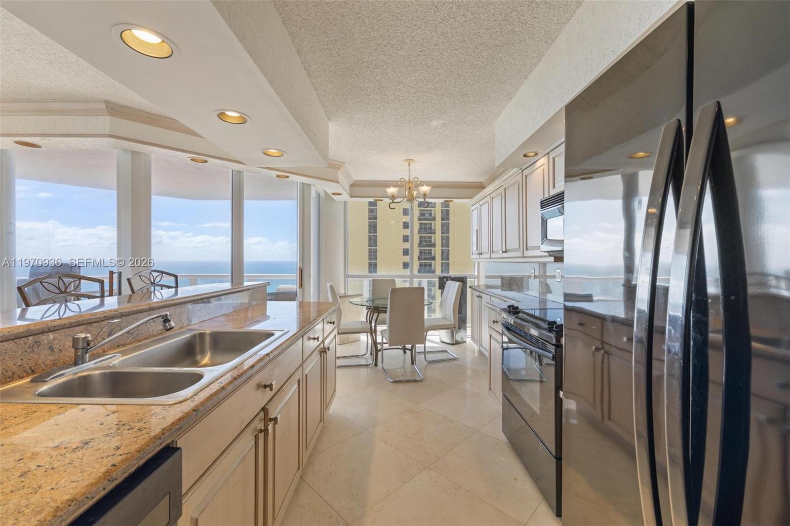 OCEANIA I CONDO - Residential