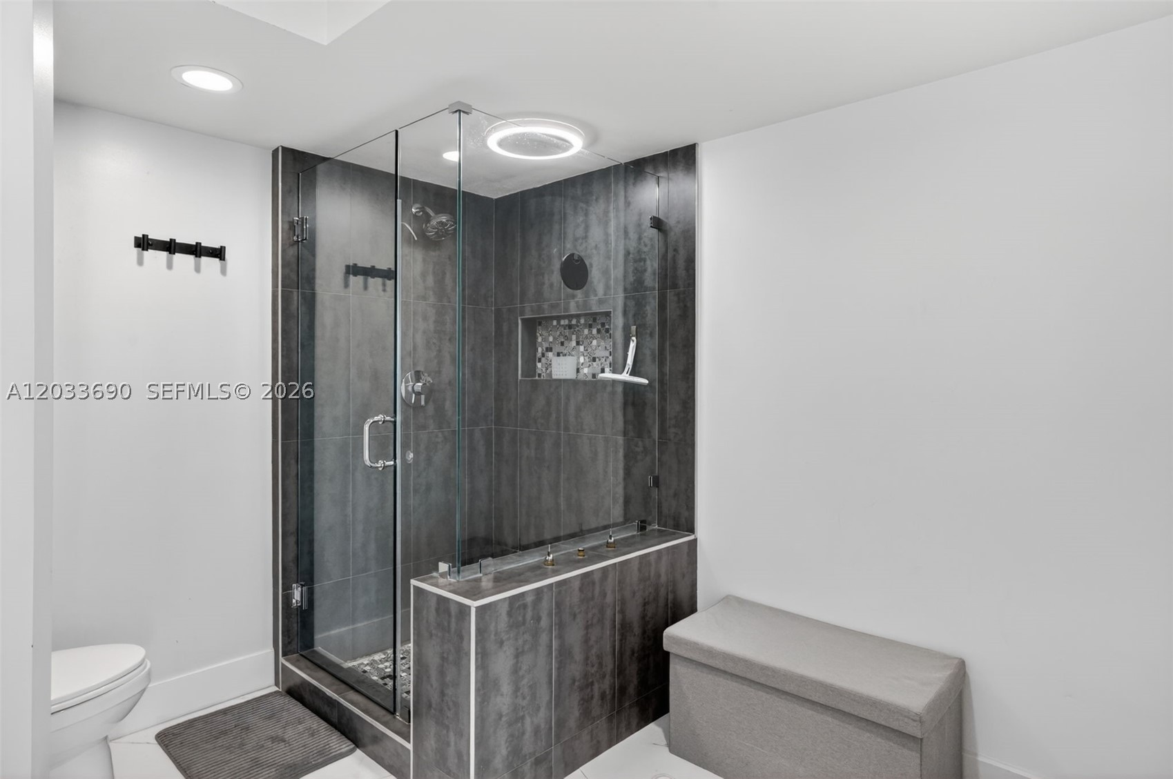 WILLIAMS ISLAND - Residential Lease