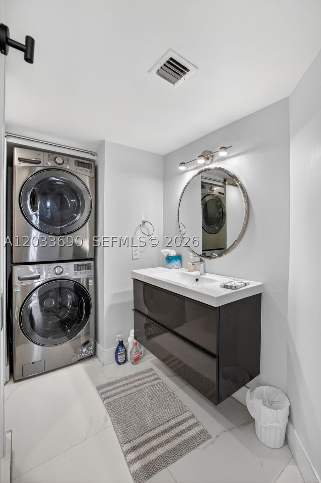 WILLIAMS ISLAND - Residential Lease
