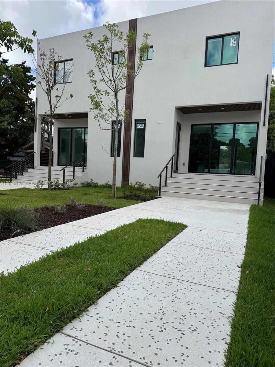 ROSEMONT PARK - Residential Income