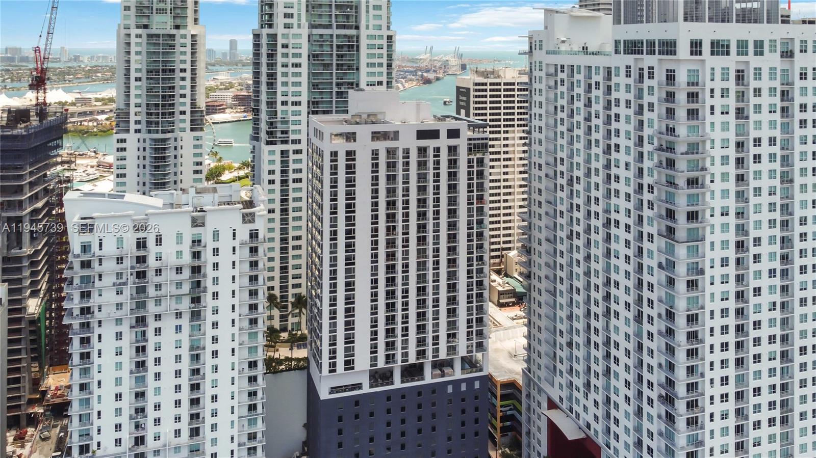 Beautiful two-bedroom residence located in the heart of Downtown. Short-term rentals are permitted. The unit is fully furnished and currently operating as a long-term rental. Please contact us for rental details.

The property is currently leased at $4,600 per month from September 2025 through September 2026, providing guaranteed income for the buyer.